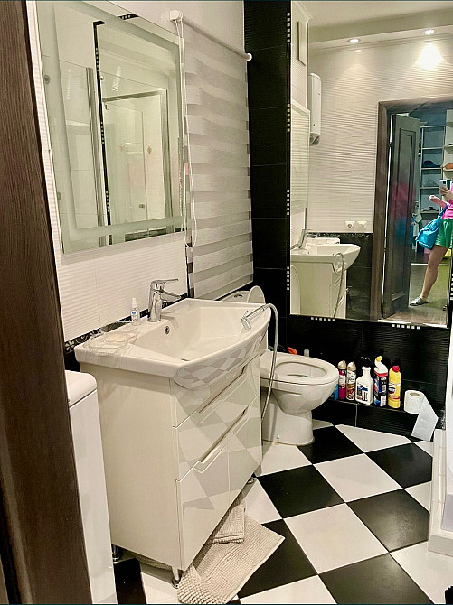 Кварира в 1 хвилині від метро Позняки Киев - изображение 1