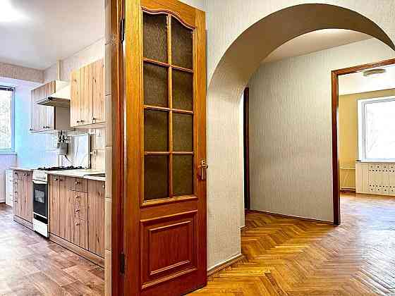 3 кім. квартира Печерськ, Омеляновича-Павленка 11 Суворова, Арсенальна Київ