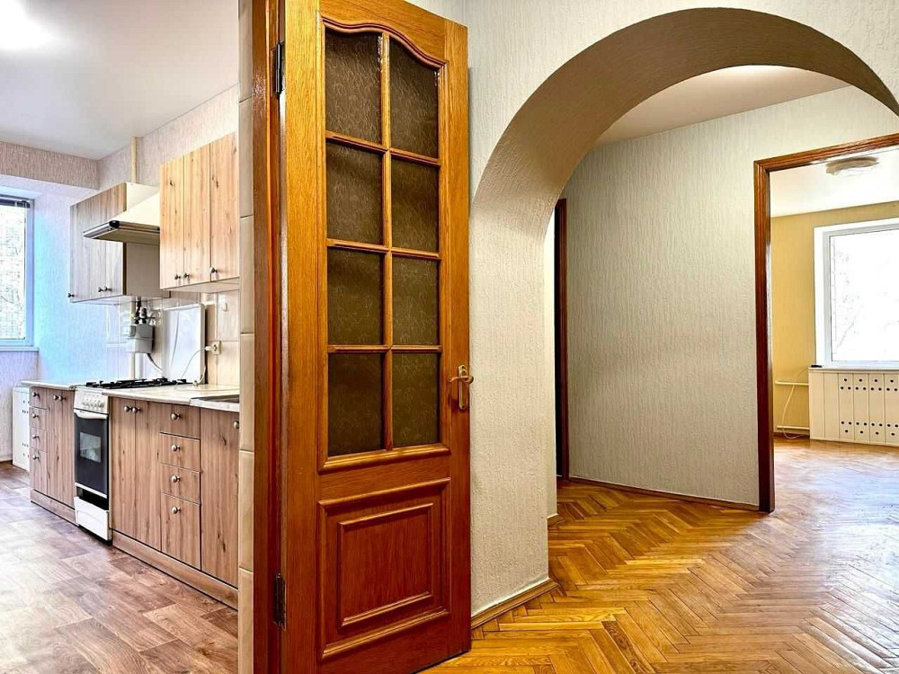 3 кім. квартира Печерськ, Омеляновича-Павленка 11 Суворова, Арсенальна Київ - зображення 1