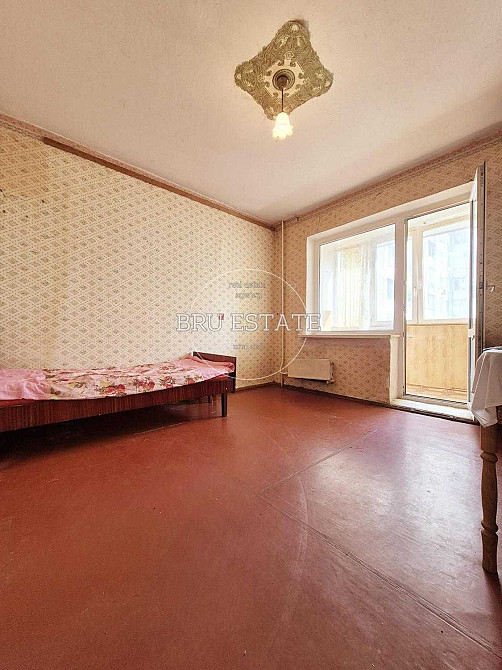 Продам простору з великим холом 3к квартиру на ідеальному поверсі БЕЗ% Київ - зображення 1