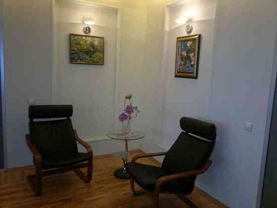 Продам простору 3-кімнатну квартиру  Аркадіївська Гоголя Центр 150кв.м Днепр