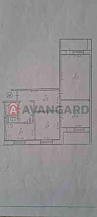 продам простору 3-кімнатну квартиру з холом 4 мкр Лівого берега Кам`янське (Запорізька обл.)