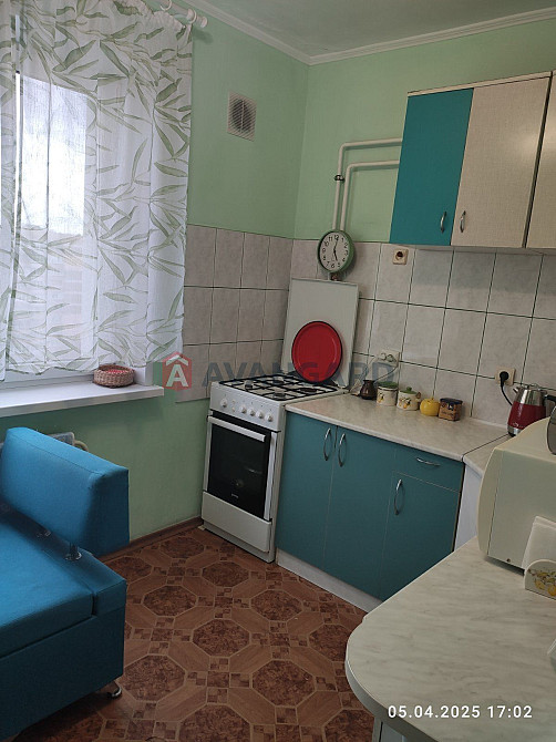 продам простору 3-кімнатну квартиру з холом 4 мкр Лівого берега Кам`янське (Запорізька обл.) - зображення 2