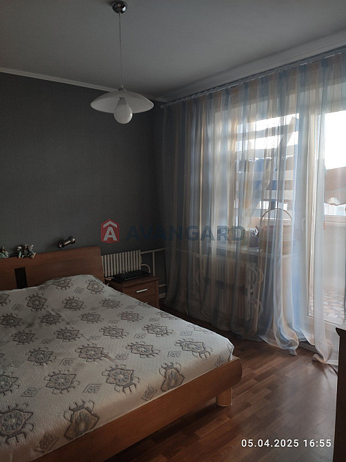 продам простору 3-кімнатну квартиру з холом 4 мкр Лівого берега Кам`янське (Запорізька обл.) - зображення 4