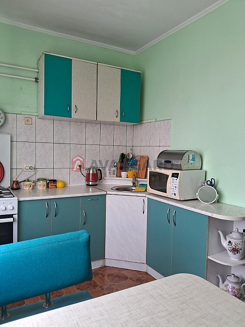 продам простору 3-кімнатну квартиру з холом 4 мкр Лівого берега Кам`янське (Запорізька обл.) - зображення 3