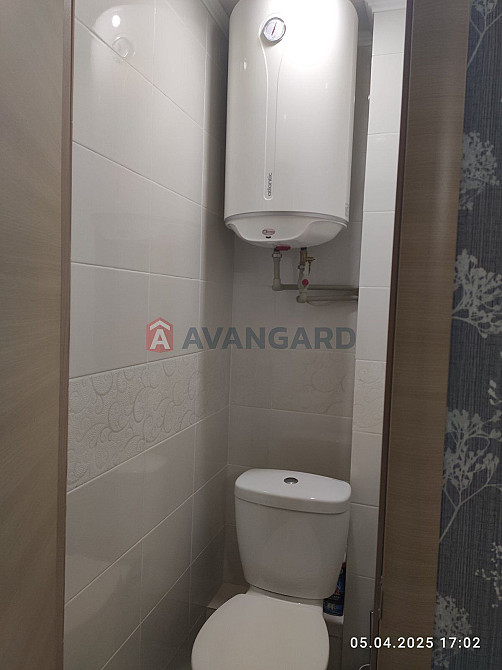 продам простору 3-кімнатну квартиру з холом 4 мкр Лівого берега Кам`янське (Запорізька обл.) - зображення 7