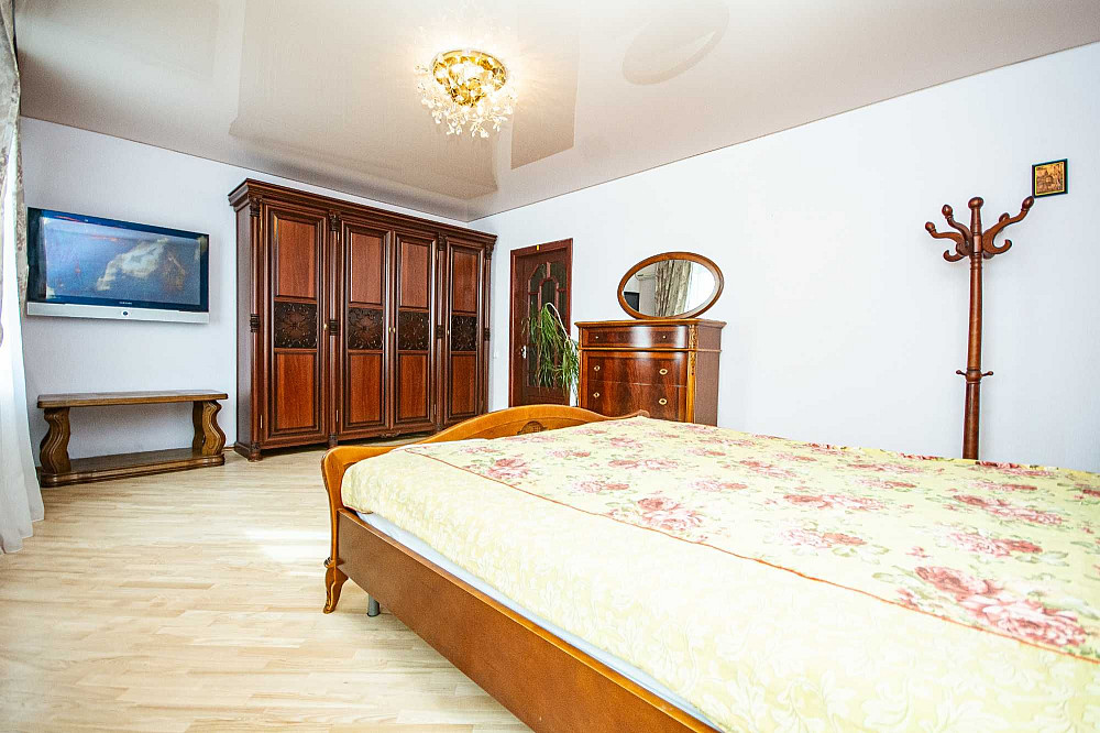 Низька ціна Простора 3к 96 м2 +сауна Урлівська 5 ТРЦ RiverMall Газ Київ - зображення 4