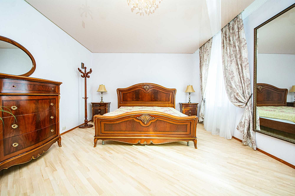 Низька ціна Простора 3к 96 м2 +сауна Урлівська 5 ТРЦ RiverMall Газ Київ - зображення 1