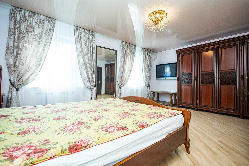 Низька ціна Простора 3к 96 м2 +сауна Урлівська 5 ТРЦ RiverMall Газ Київ - зображення 2