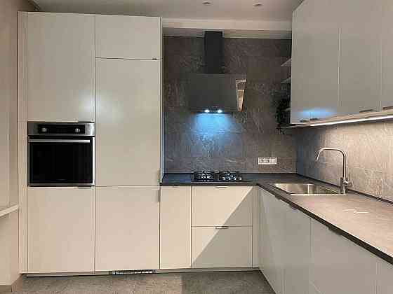 Довгостроково оренда 2-к квартири. метро Печерська Киев