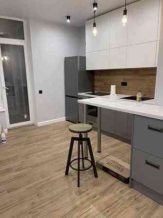 Новый ремонт. Рядом центр города. Ж.М. СОЛНЕЧНЫЙ. 1-к квартира. Днепр