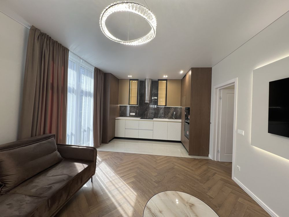 Продаж 2 кі-ної квартири ЖК "Crystal" Ужгород - зображення 1