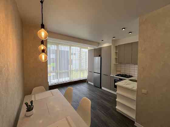 Квартира з новим ремонтом (ніхто не жив) в центрі Бучі Буча