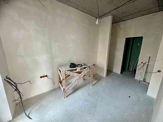 Продам 4к в новободові на Набережній Перемоги Днепр