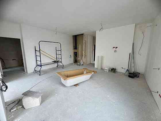 Продам 4к в новободові на Набережній Перемоги Днепр