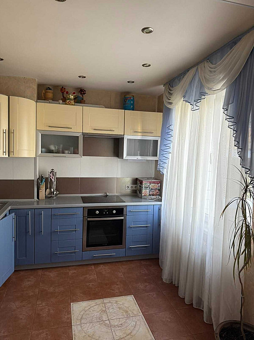 В продаже шикарная 3х ком с кухней-студией на Добровольского-98 кв.м. Одеса - зображення 3