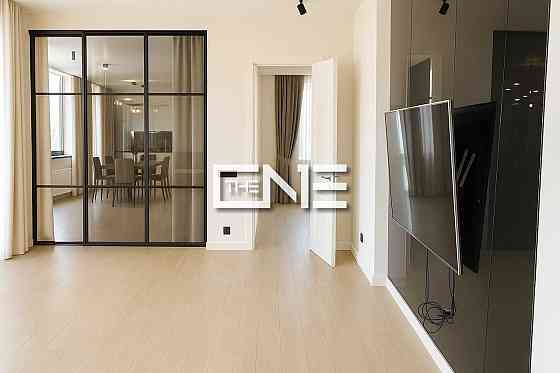 Золоті Ворота новий будчнок поруч Ботанічний Сад Киев