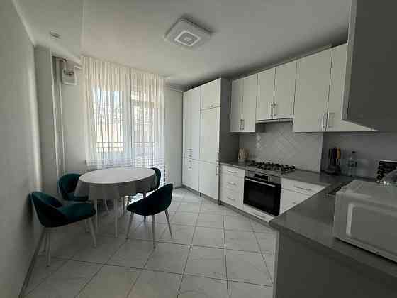 Оренда чудової квартири в новобудові по вул Шевченка Львов