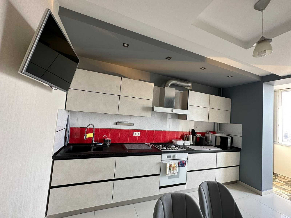 Гарна вкомплектована 2-ох кімнатна квартира р-н Каскад Ивано-Франковск - изображение 2