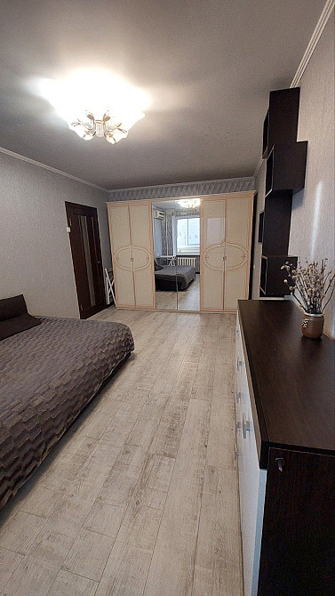 Оренда просторої 1к квартири. Мілютенко 11. Метро Лісова Чернігівська Киев - изображение 2