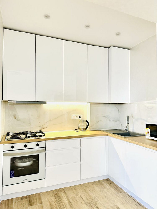 Оренда 1-кімнатної квартири в ЖК « На Щасливому» Ровно - изображение 1