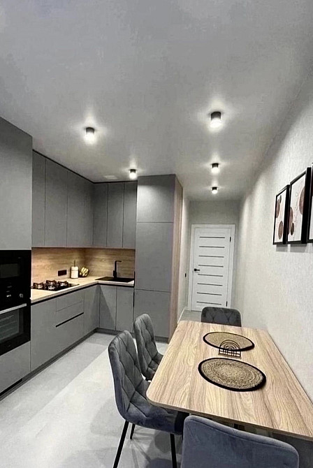 Здам сучасну 2х кімнатну квартиру з ремонтом! Хмельницький - зображення 1