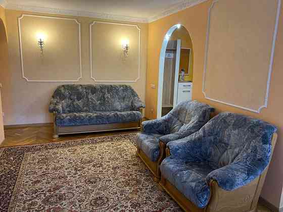 Здається в оренду трикімнатна квартира в центрі Івано-Франківська Ивано-Франковск