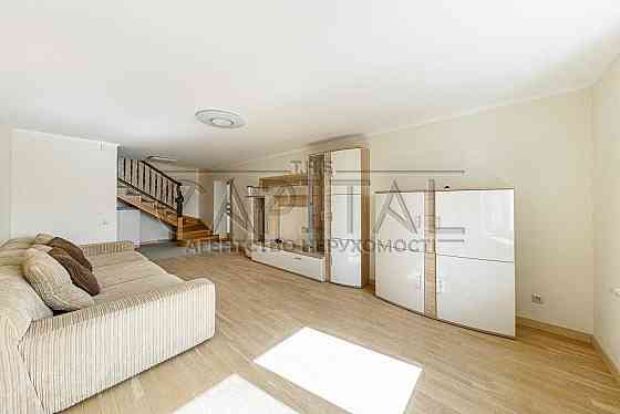 Оренда дворівневої квартири з видом на Дніпро / Оболонь Киев