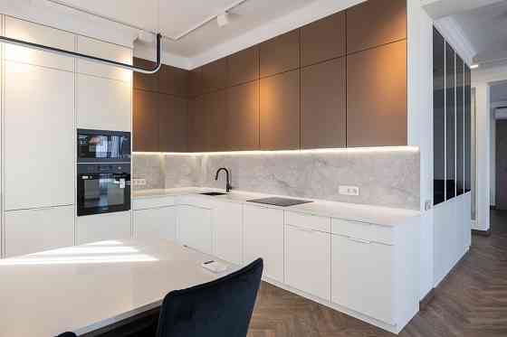 Без комиссии. Первая аренда двухэтажного пентхауса с террасой и видом Киев