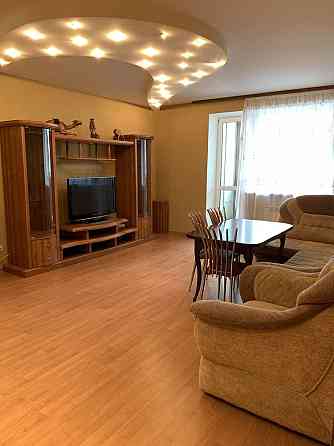 Оренда 3 кімнатної квартири вул. Артеківська 12 Днепр