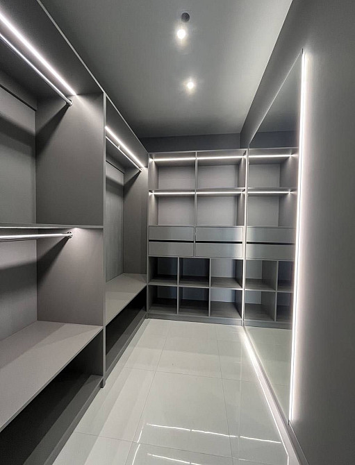 Предславинская Велике Васильківська Маккейна  Французький Французский Киев - изображение 6