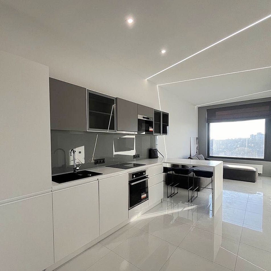 Предславинская Велике Васильківська Маккейна  Французький Французский Киев - изображение 1