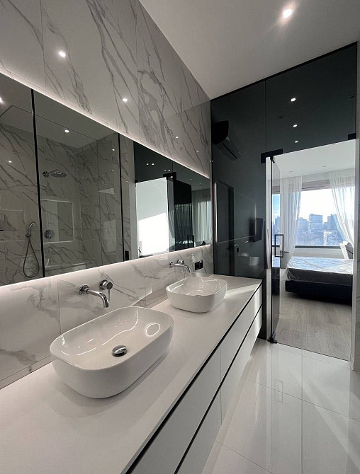 Предславинская Велике Васильківська Маккейна  Французький Французский Киев - изображение 5