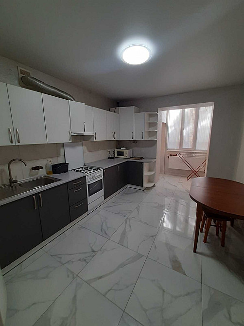 1к Виставка новобудова простора 50м \ меблі та техніка / інд. опалення Хмельницкий - изображение 1