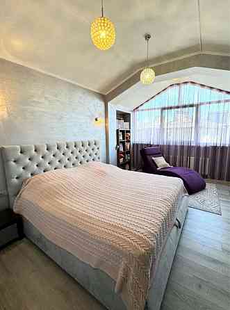 Продаж розкішноі, дворівневої квартири Ужгород