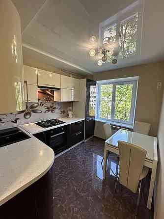 2к квартира на Суворова Днепр