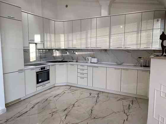 Ексклюзивна 3к квартира у сталінці на Липках.Круглоуніверситетська18/2 Київ