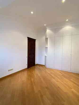 Ексклюзивна 3к квартира у сталінці на Липках.Круглоуніверситетська18/2 Київ