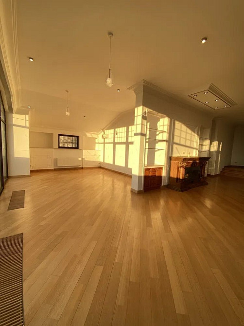 Ексклюзивна 3к квартира у сталінці на Липках.Круглоуніверситетська18/2 Київ - зображення 3