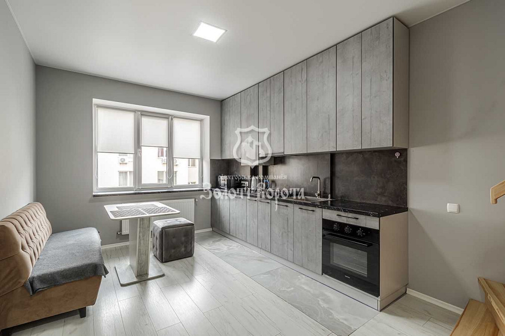 Атмосферна квартира зі зручним розташуванням та сучасним ремонтом! Софиевская Борщаговка - изображение 6