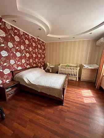 Простора 2 кімнатна квартира з ремонтом у цегляному будинку Одесса