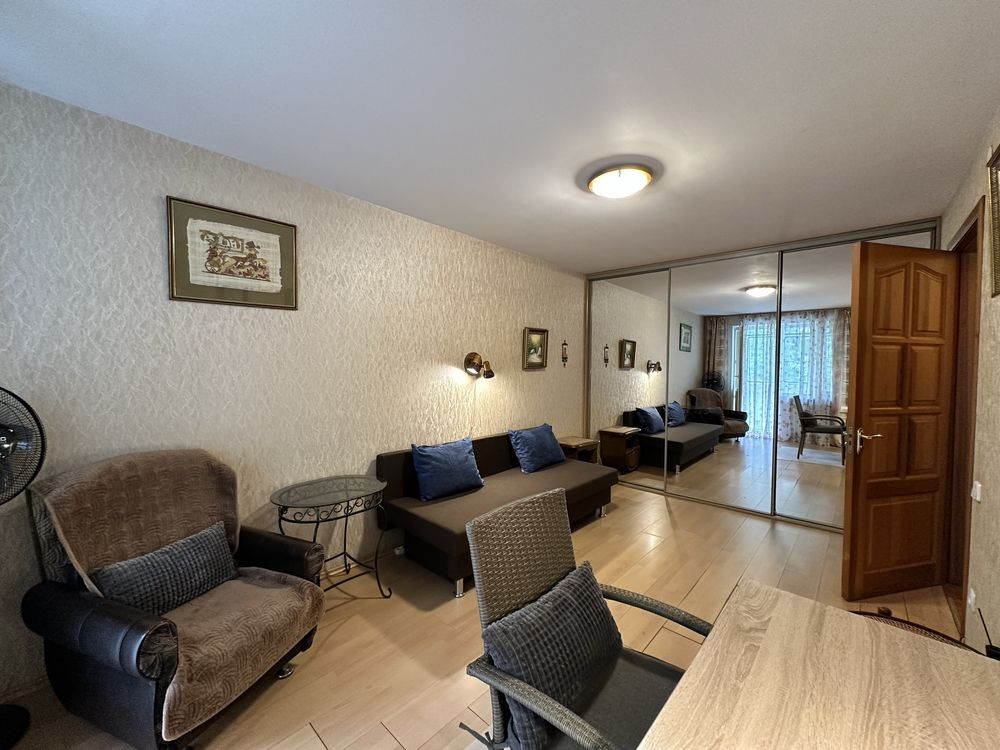 Біля метро Дорогожичі, Олени Теліги, Щусєва, Бакинська, Ольжича Київ - зображення 3