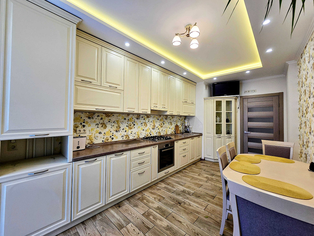 Здається 2-Х кімнатна "НОВОБУДОВА" на вул.ВОРОБКЕВИЧА (ЖК ВОДОГРАЙ). Черновцы - изображение 1