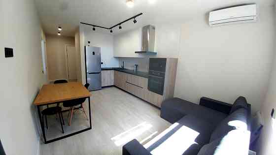 Здам квартиру, 2 спальні + кухня вітальня. Варшавський. Перша оренда Київ