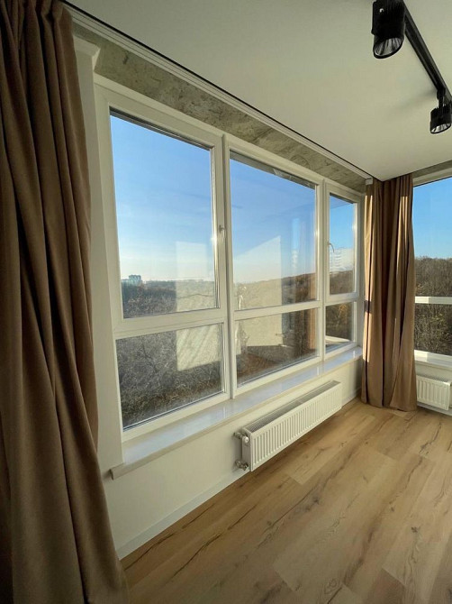 Ближній центр Зелена Парк Погулянка сонячнй оперний театр площа ринок Львів - зображення 7