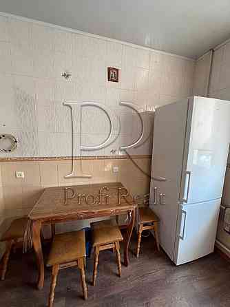 Оренда 2-к кв метро Позняки, вул. Ахматової 14 б, Дарницький р-н Київ