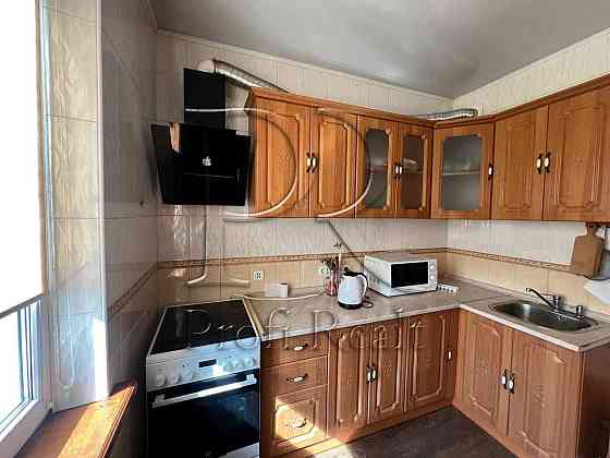 Оренда 2-к кв метро Позняки, вул. Ахматової 14 б, Дарницький р-н Київ