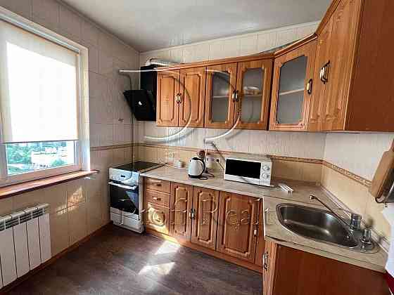 Оренда 2-к кв метро Позняки, вул. Ахматової 14 б, Дарницький р-н Київ