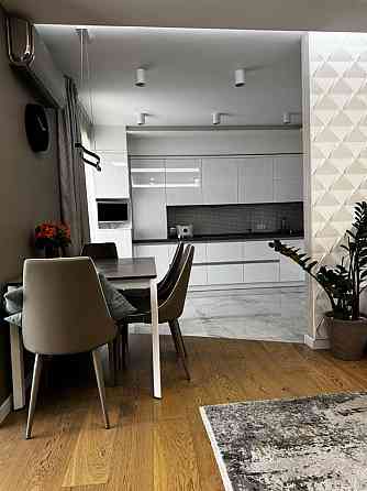 Оренда просторої квартири 140 м²  ЖК САЛЮТ Перемога-6 