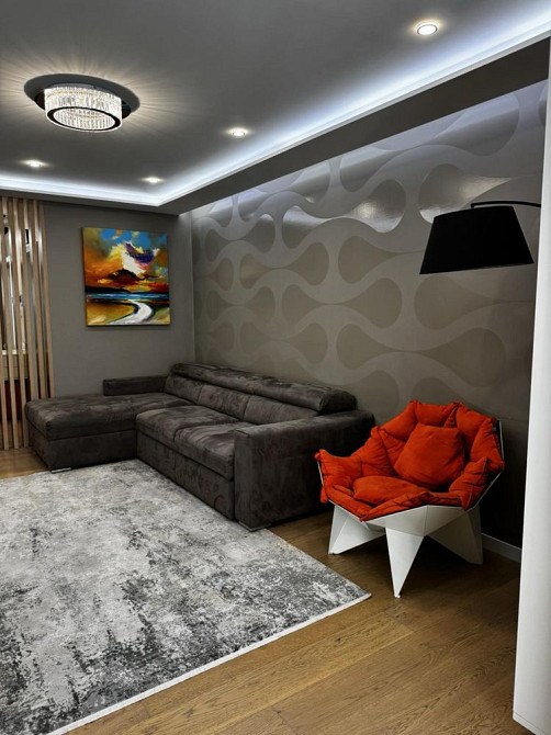 Оренда просторої квартири 140 м²  ЖК САЛЮТ Перемога-6  - зображення 1